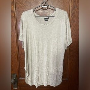 Mono b tshirt size 2XL